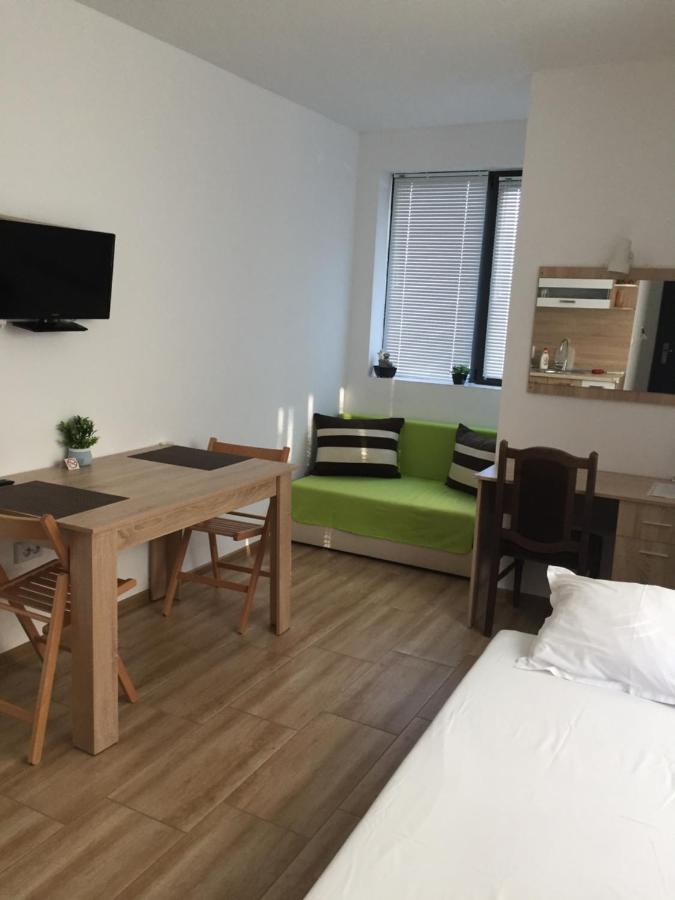 Studio Betty Apartment Бургас Екстериор снимка